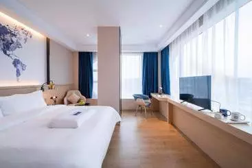 Kyriad Hotel Heyuan Taoyuan International Store