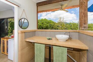 צימר Wompoo Eco Retreat