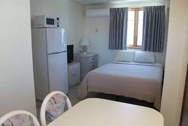 Condor Motel   Beach Block