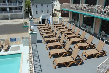 Condor Motel   Beach Block