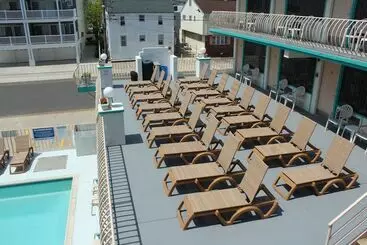 Condor Motel   Beach Block