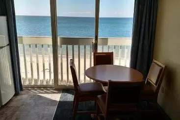 Huoneistohotelli Horizons Beach Resort