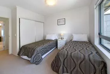 On The Bay Apartments
