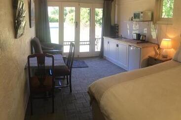 ベッドアンドブレックファースト Pierrepoint Accommodation