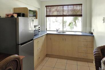 汽车旅馆 Rose Bay Resort