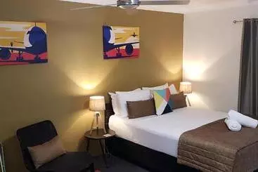 Gold Coast Airport Motel   Only 300 Meters To Airport Terminal