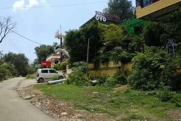 Hotel Lasa Grand