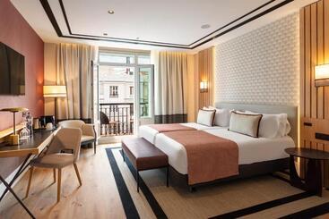 Catalonia Plaza España Hotel & Spa