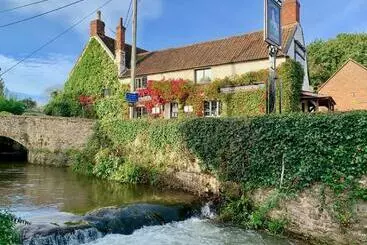 Alberg The White Horse Inn