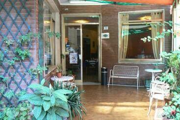 酒店 Albergo Nella