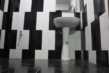 ホテル Hi Lanka Backpackers   Adults Only