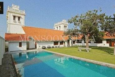 فندق Yoho Monsoon Villa