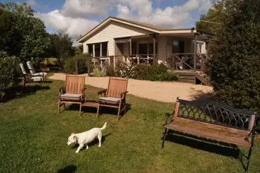 Bed and Breakfast Emerald Hills Cottage