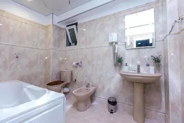 Hotelli Komitite Complex