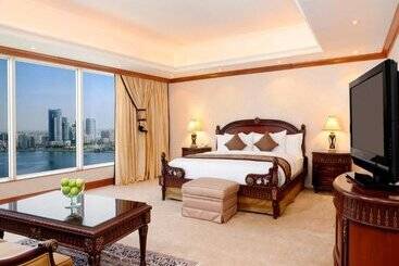 Corniche Hotel Sharjah