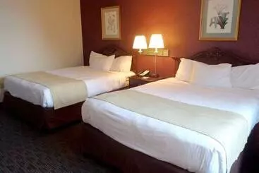 هتل Americinn By Wyndham Marshall