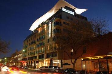 فندق Majestic Roof Garden