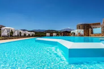 ホテル Wyndham Grand Mirabello