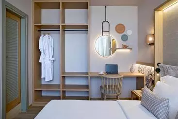 ホテル Wyndham Grand Mirabello