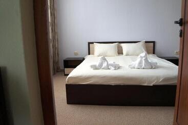 فندق Family Complex Krisbo