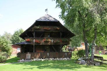 Hotel La Cibourg, Centre De Vacances