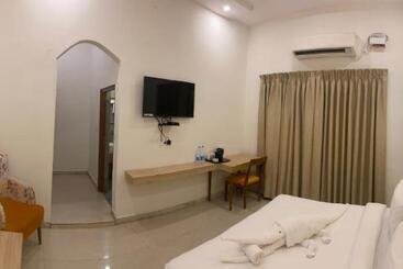 Kenth Hari Resort Dhaulpur By Shrigo Hotels