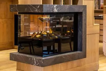 ペンション Gasthof Zur Burg