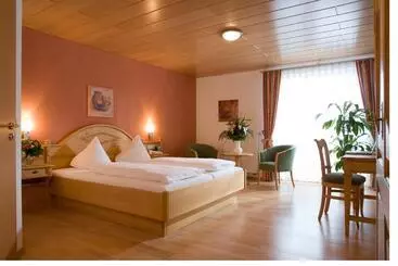 Pensão Gasthof Zur Burg