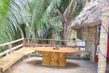 Resort Otel Cohune Palms River Cabanas