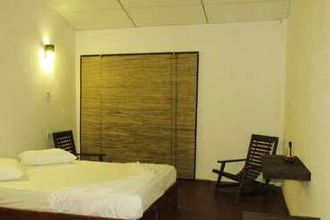 Hotel Sinharaja Birders Lodge