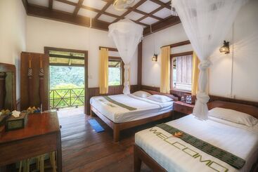 בית מלון כפרי Springriver Resort