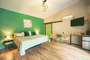 Сельский отель Eden Organic Farm & Bungalows