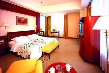 Отель Dalian Golden Shine International