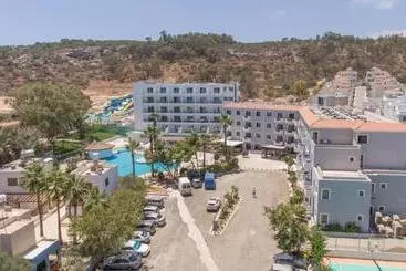 شقة Narcissos Waterpark Resort