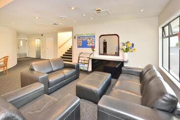 Manukau Hotel & Conference Centre