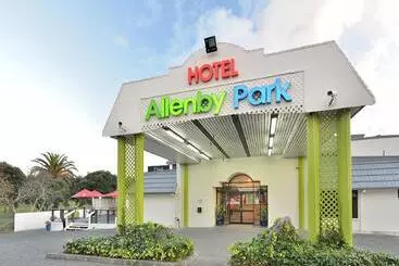 Manukau Hotel & Conference Centre