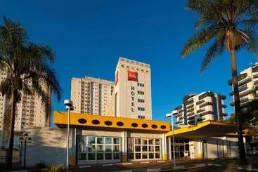 בית מלון כפרי Ibis Sao Carlos