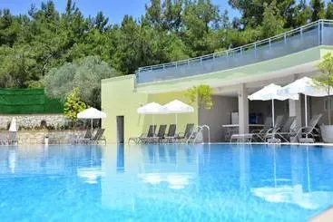 هتل آپارتمان Peninsula Pine Club Boutique Hotel & Spa