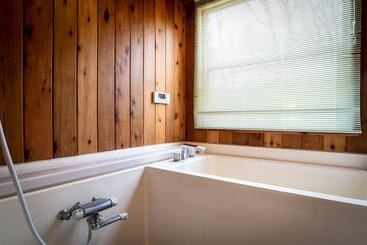 Mökkimajoitus Haus Yuki