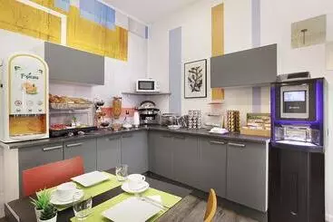 Отель Hôtel Alcôve Nice