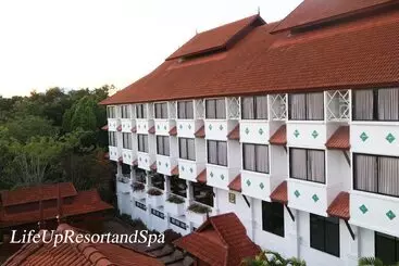 Отель Life Up Resort And Spa