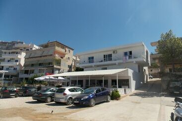 پانسیون Santa Paola Hotel   In Sarandë