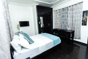 Aparthotel The Dann Residence