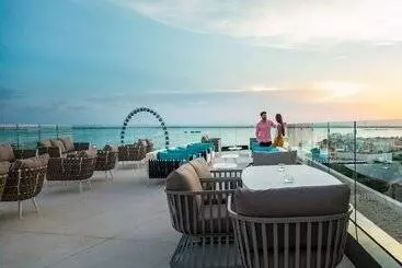 Resort Park Royal Beach Cancun  All Inclusive