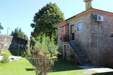 Excellent Cottage In Santa Comba With Communal Swimming Pool