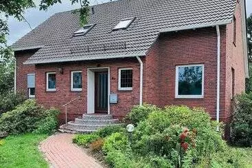 Hotelli Fahrhaus Kirschenland