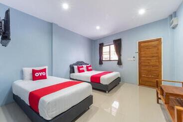 Hotel Oyo 1132 The Nine