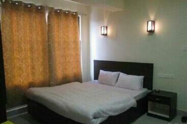 Hotell Regent, Near Mg Road