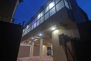 Itsy Hotels Albie Stay Inn