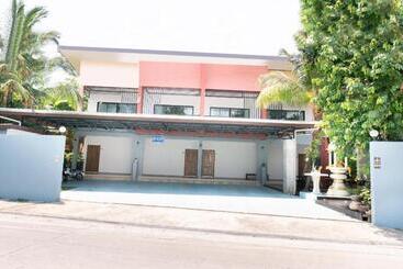 Hotel Oyo 732 Juthamas